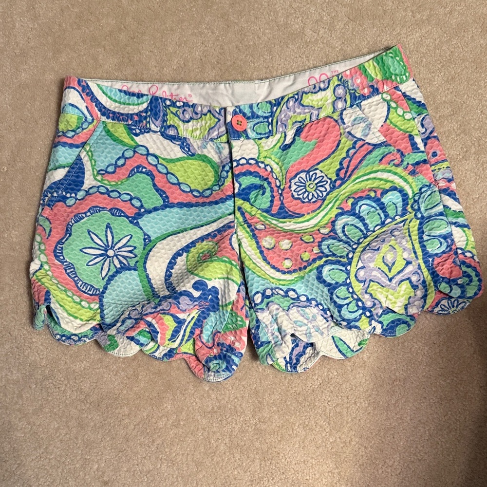 Lilly Pulitzer Buttercup Scallop-Hem Multicolor Shorts